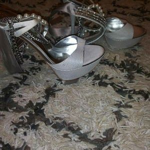 Womens shoes